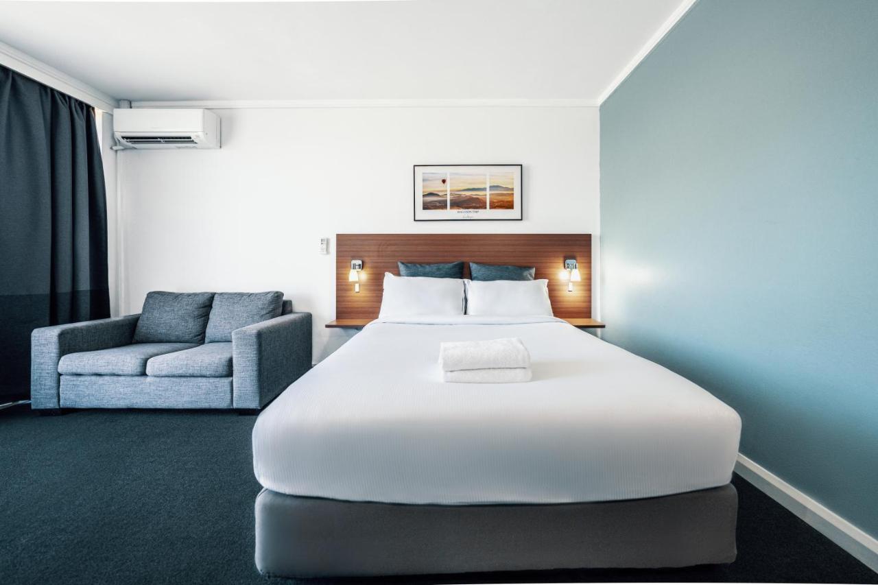 Motel The Select Ryde 4*